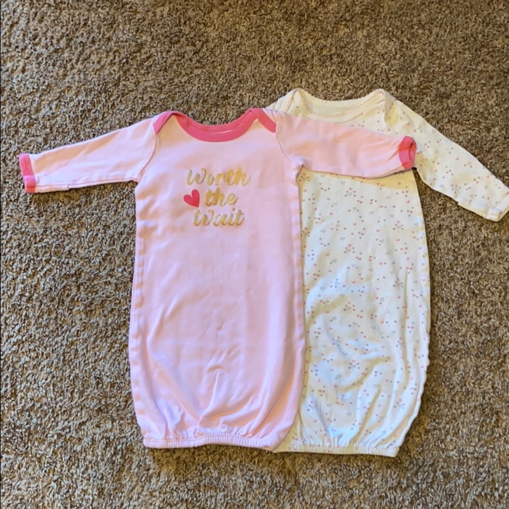 Sleep sacks with elastic bottoms (0-3/6M)